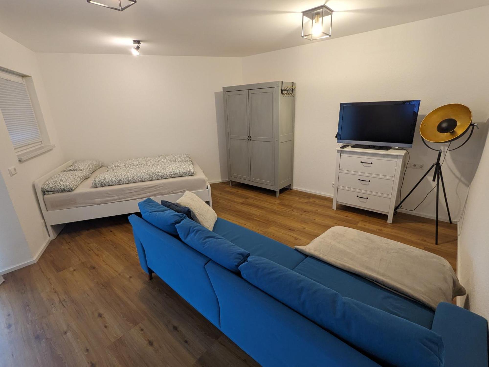 Modernes 1- Zimmer- Apartment Am Fusse Des Hohenstaufen Göppingen Buitenkant foto